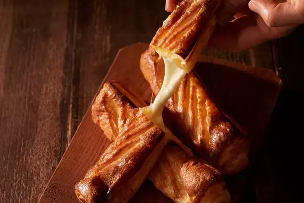 「【ルタオ新千歳空港店】通信販売で人気「フロマージュバトンパイ」が期間限定登場！」の画像