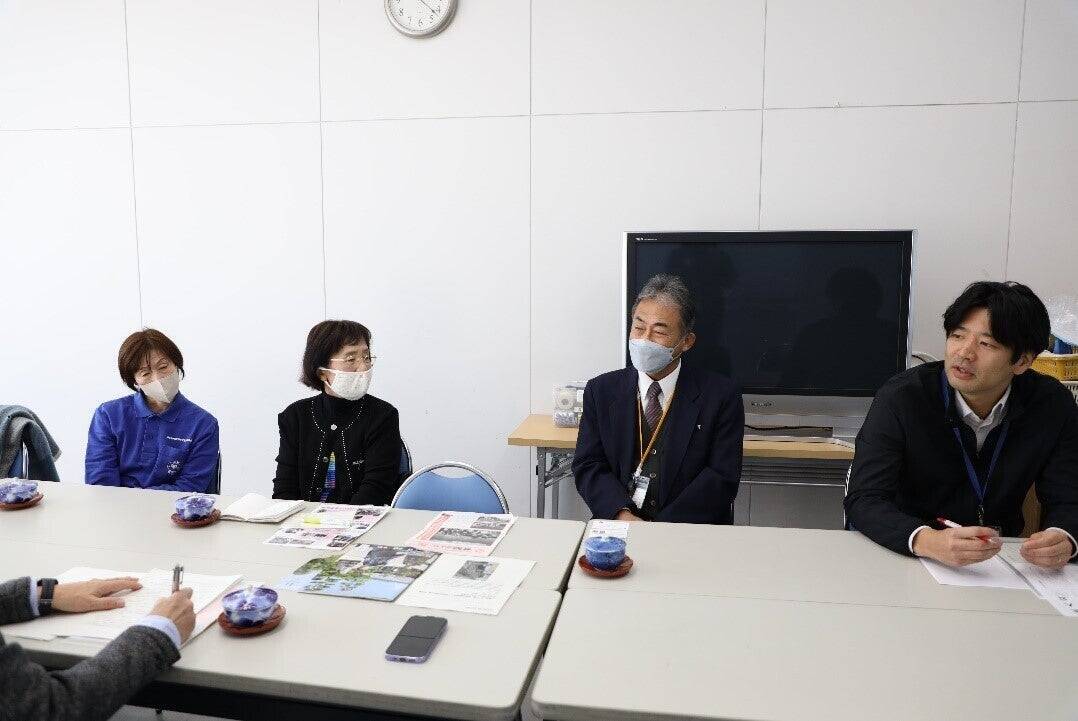 高齢者と小学生の心をつなぐ架け橋　～羽曳野市世代間交流プログラム～