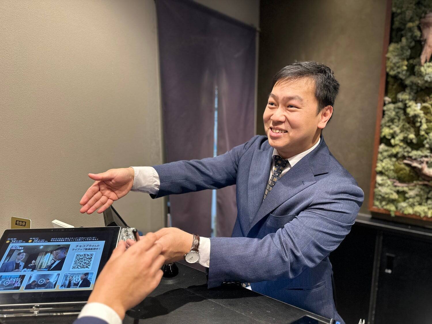 外国籍人材が主役に！スーパーホテルのグローバル支配人活躍の実績