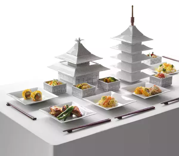 歴史ある古都の建物を磁器で再現。屋根を外すと中からお料理が現れる！古都うつわ「KINKAKU」「GOJU」がリバイバル発売