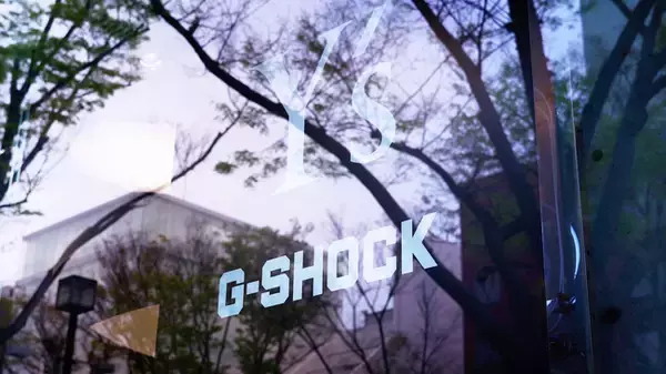 Y's表参道に「Y's x G-SHOCK」のブラックスペースが出現