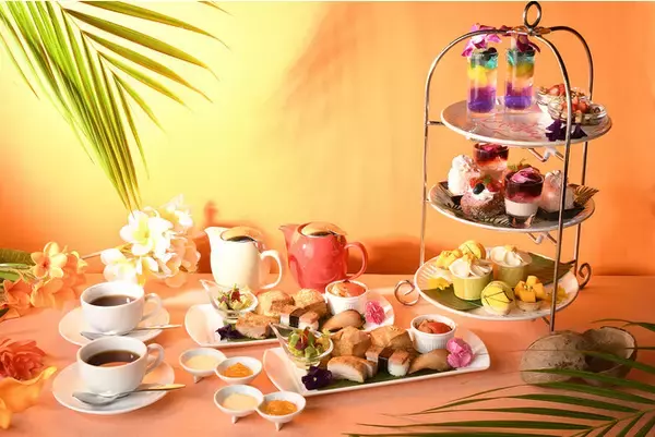 【新宿プリンスホテル】サンセットカラーのグラデーションを彩った3段スタンドでハワイの雰囲気を！「Hawaiian “lā kau” Afternoon Tea」を販売