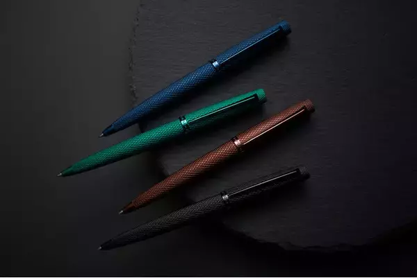 【新発売】万年筆の高級感を継承した「VIPER」のボールペンが発売｜ドイツの老舗筆記具メーカー「DIPLOMAT（ディプロマット）」