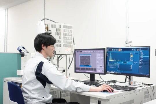 太陽誘電：AI社会を「内から」支える、世界初の高性能MLCC