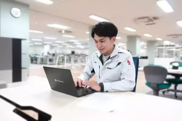 「太陽誘電：AI社会を「内から」支える、世界初の高性能MLCC」の画像