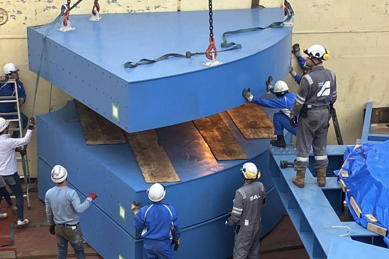 住友電気工業様のスコットランド向け電力設備輸送