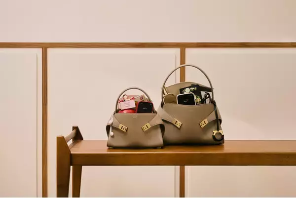 【FERRAGAMO】母の日に贈る、フェラガモを象徴するアイコニックなアイテムギフトセレクション