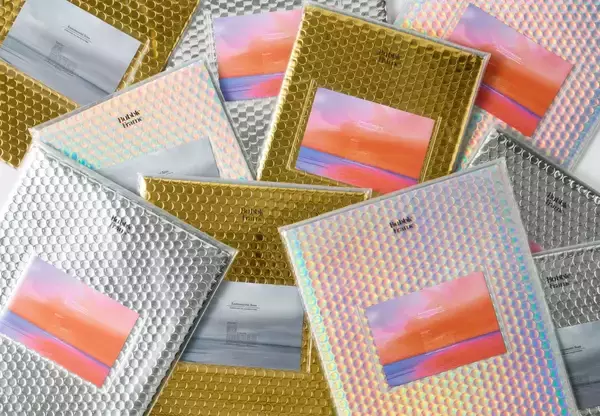 「自分の“好き”を持ち歩く新たなライフスタイルの提案。魅せる多機能ケース「BUBBLE FRAME」アップデートの裏側とは？」の画像