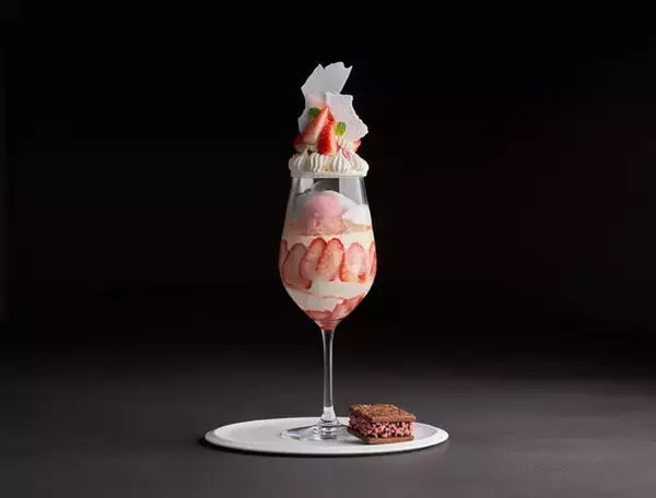 パリの一つ星レストラン「Restaurant Pages / レストラン パージュ」のシェフ・手島竜司がパフェの専門店「ATELIER PAGES CAFE」を２月２日（金）にオープン!