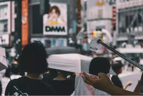 1000ドル(約15万円)の路上のゴミ。あなたは買いますか？アートブランド「nequam（ネクアム）」から、渋谷の廃材やゴミを用いた1000ドルのアートピースが販売。