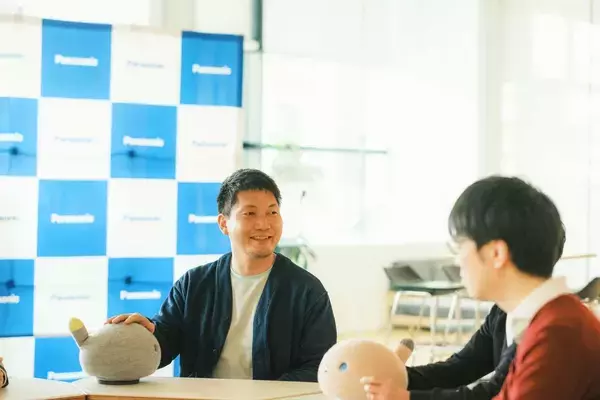 「いまの時代に必要な「便利じゃない」ロボットNICOBO。「正確に動くこと」を捨てる難しさ」の画像