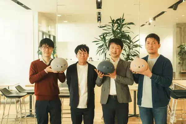 「いまの時代に必要な「便利じゃない」ロボットNICOBO。「正確に動くこと」を捨てる難しさ」の画像