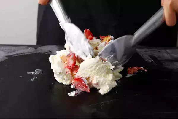 【 “祝“ 国内2号店！】お仕事体験テーマパーク「カンドゥー」に『コールド・ストーン・クリーマリー』が、アイスクリームショップ体験べニューとして、7/19（金）OPEN!!