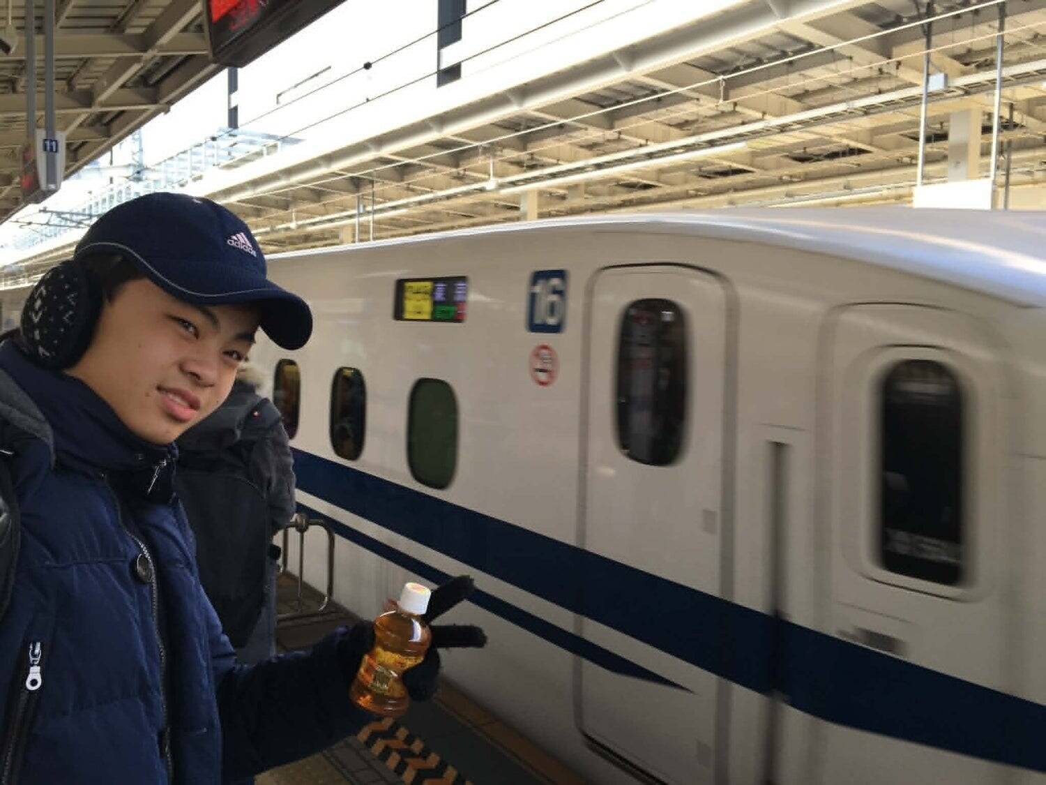 父としての絶望が、社会を変えた。障がい者が主役の職場  ― 重度知的障害の息子が活躍する、胡蝶蘭の生産現場 ―