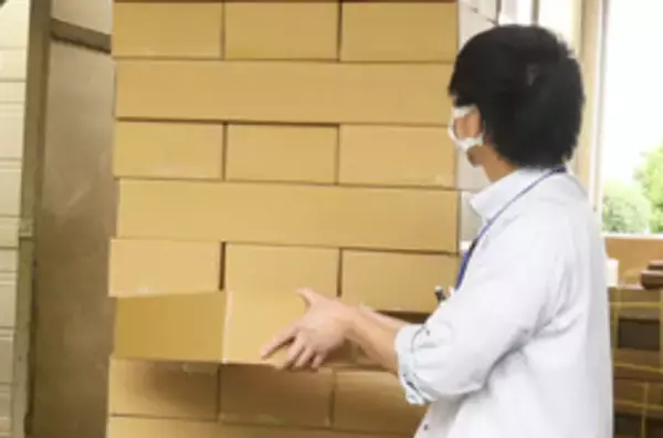 巨大ダンボールジェンガ、復活