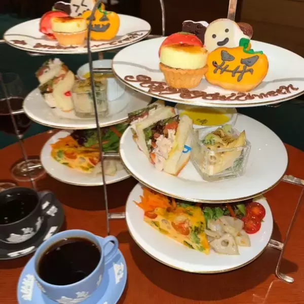 仙台の老舗ホシヤマ珈琲店の予約必須、大人気商品　1ヶ月限定ハロウィンアフタヌーンセット!!