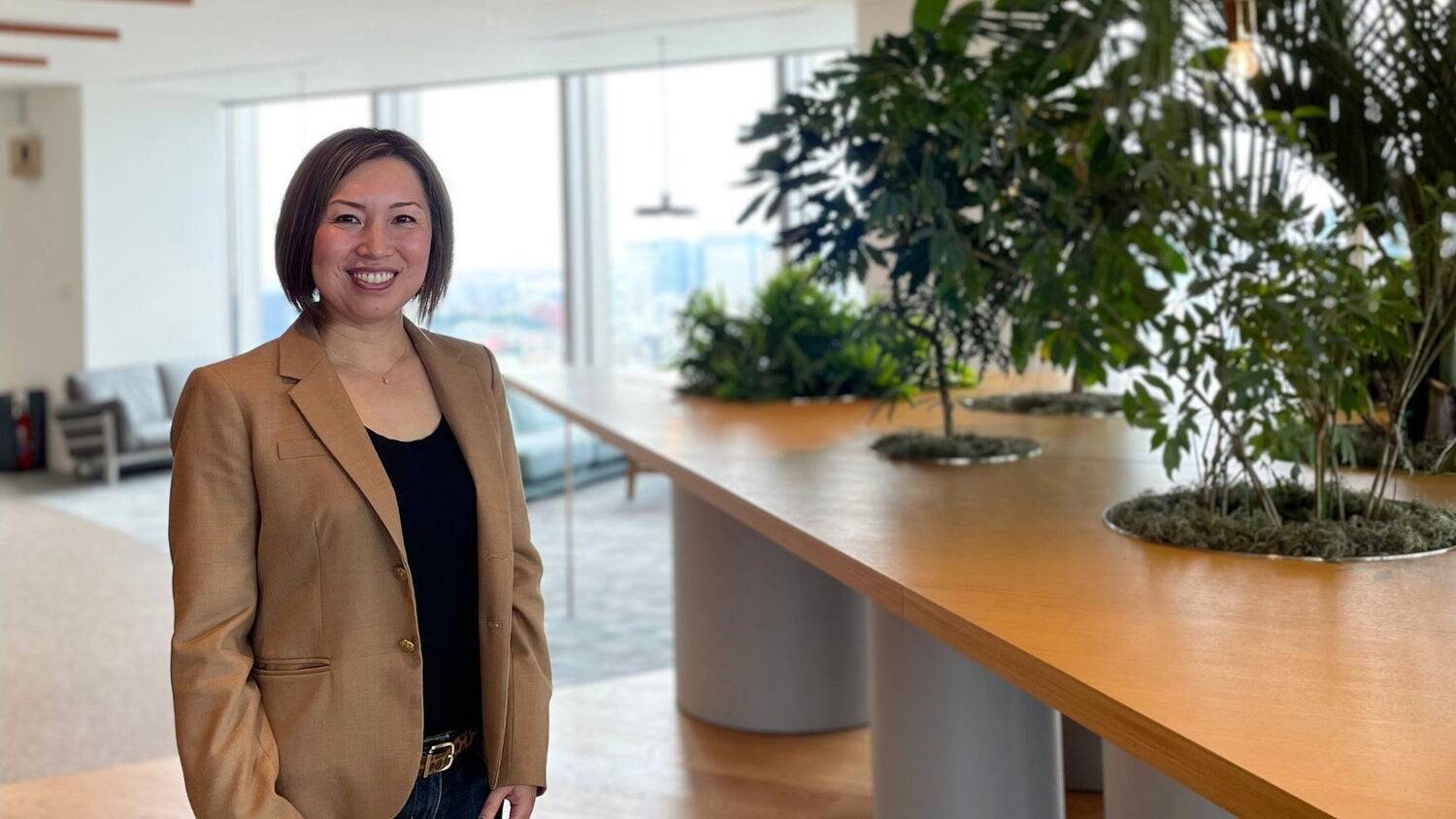 大人気動画クリエイターのデカキンと水溜りボンド カンタがAmazonのオフィスに潜入！