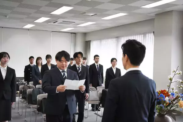 新たな決意を胸に！ 新規採用職員任命式 / 兵庫県川西市