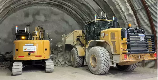 山岳トンネル施工の「ずり出し」におけるバックホウを自動化