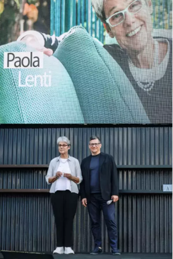 イタリアデザイン界の最高峰「第29回 コンパッソ・ドーロ」にて、Paola Lenti （パオラ・レンティ）が最高名誉である『キャリアアワード（生涯功労賞）』を受賞