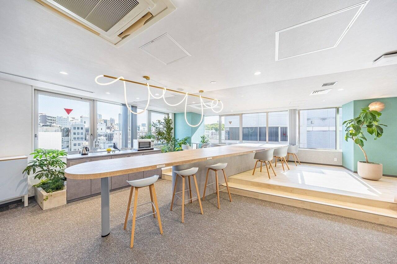 出社する意味はオフィスでつくれるのか？ WOOCが新オフィスで実践する4つの行動指針