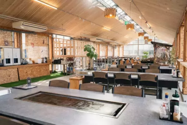 【愛知・知多半島】海も肉も、どちらもよく欲張る。鉄板で楽しむ新スタイル浜焼き登場