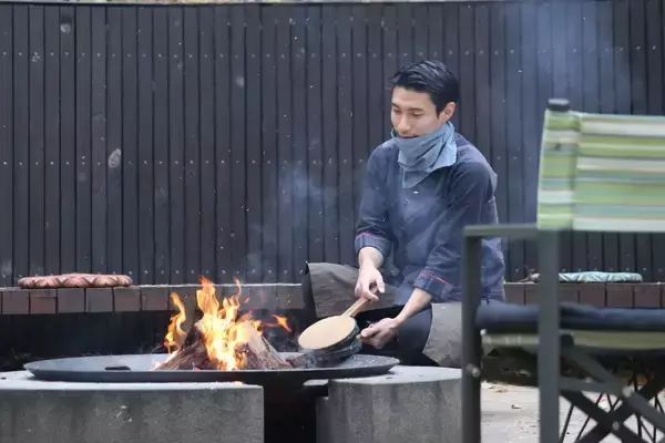 「「狩猟って興味ない？」から始まった。日本初のグランピングリゾートが、命の営みを「森の学び」へ変えた舞台裏」の画像