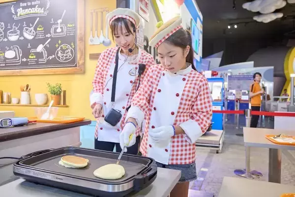 夏休みはカンドゥーでパティシエ体験！昭和産業×カンドゥー幕張、期間限定のアクティビティを開催～「SHOWAホットケーキミックス」で、世界にひとつだけのオリジナルホットケーキを作ろう！～