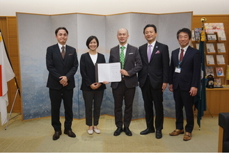 佐賀県及び公益財団法人佐賀未来創造基金と、特定非営利活動法人デジタルものづくり協議会が進出協定を締結