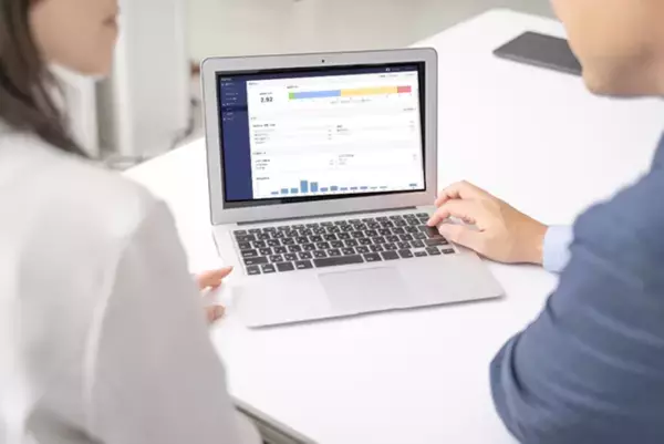 パーソルワークスデザイン、コールセンター業界初！有人チャット自動品質評価システム「AQchat」を提供開始