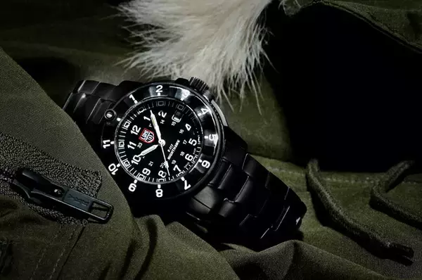 【ルミノックス】伝説的人気を博した初代パイロットウォッチ誕生から26年。ヘリテージコレクションに満を持して登場！オリジナルを忠実に再現したF-117ナイトホークモデル