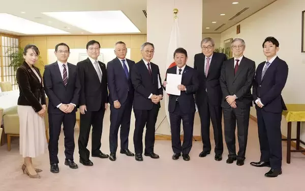 茂木敏充外務大臣に対し、健康医療安全保障を通じた日本外交の推進を要請