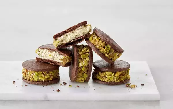 阪急うめだ本店2階HANKYU BEAUTYに、インナービューティーにおすすめのナッツのスイーツ「NUTS LAB」が登場