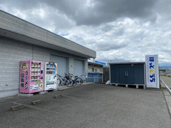 冷凍ラーメンの自販機が高知県高知市北川添にオープン！｜ 冷凍ラーメン自販機フランチャイズのウルトラフーズ株式会社