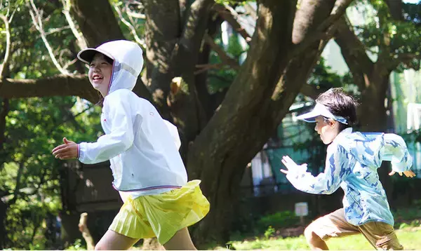 日焼け・虫刺され・あせも。夏の3大肌トラブルを、薬に頼らず1枚でケア