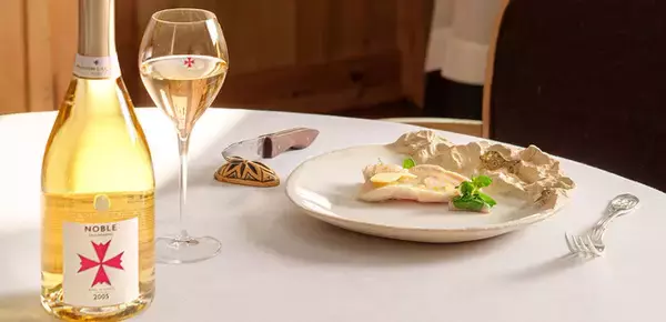 “食欲をそそるシャンパーニュ体験”を全国へ。「À la Table de LANSON（ア・ラ・ターブル・ドゥ・ランソン）」、2026年10月より順次開催 ― 第1弾は京都の名店「祇園さゝ木」にて