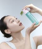 「累計販売数15万本*突破！megbaby が手がけるビューティーブランド〈mgb skin〉のマグワートピュアトナーが待望のオフライン販売決定！」の画像1