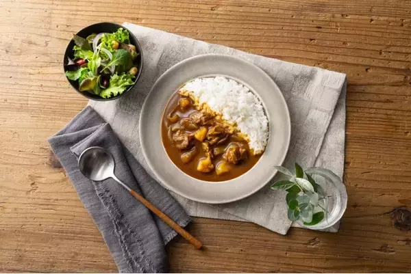 「グルテンフリーブランドnatulifから、「北海道たまねぎ*の甘さ広がるコクとスパイスのGLUTEN-FREE CURRY」の販売開始」の画像