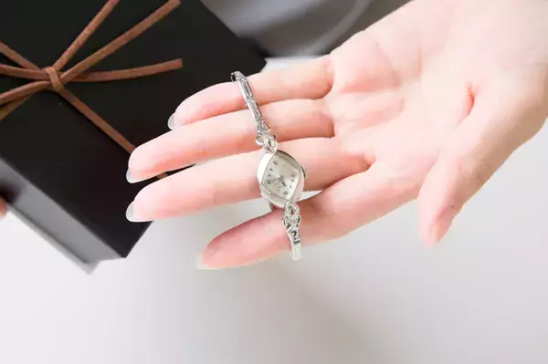 リサイクルショップ等に売るときは箱も必要？家電やアクセサリーなど箱を取っておくか調査