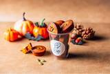 「恵比寿のコーヒースタンド「JOE TALK COFFEE」、ハロウィン期間限定でかぼちゃを贅沢につかった「ハロウィンフィナンシェ」販売」の画像1