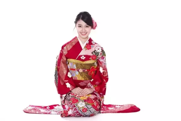 北海道唯一の安い振袖アウトレット『札幌振袖レンタル展示会』3月はブランド振袖80%オフ 　期間延長決定