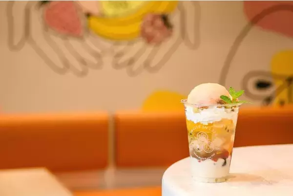 果物専門店が手掛けるジュースバー＆デリ 「FRUITS IN LIFE」完熟桃のヴィーガンパフェ、デトックススムージーを7/1より販売