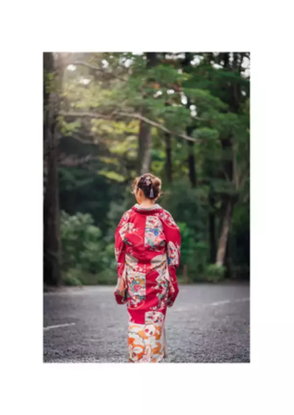 8月受付開始。「着物の部屋」が平日限定「ママ着物DAY」を開始｜普段頑張るママへ、美容師ヘア付きアンティーク着物イベント｜三重県伊勢市