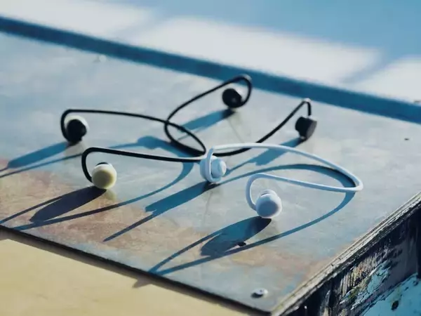 アウトドアやワークアウトと相性抜群のアクティビティモデル「nwm GO（ヌーム ゴー）」 3月18日（火）発売