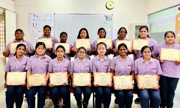 水際対策緩和、世界最速で入国。インドから介護技能実習生15名