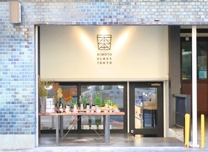 「グラスで人生をおもしろくする」創業からまもなく100年を迎える問屋がたどり着いた“トリプリング”という新しい嗜み方