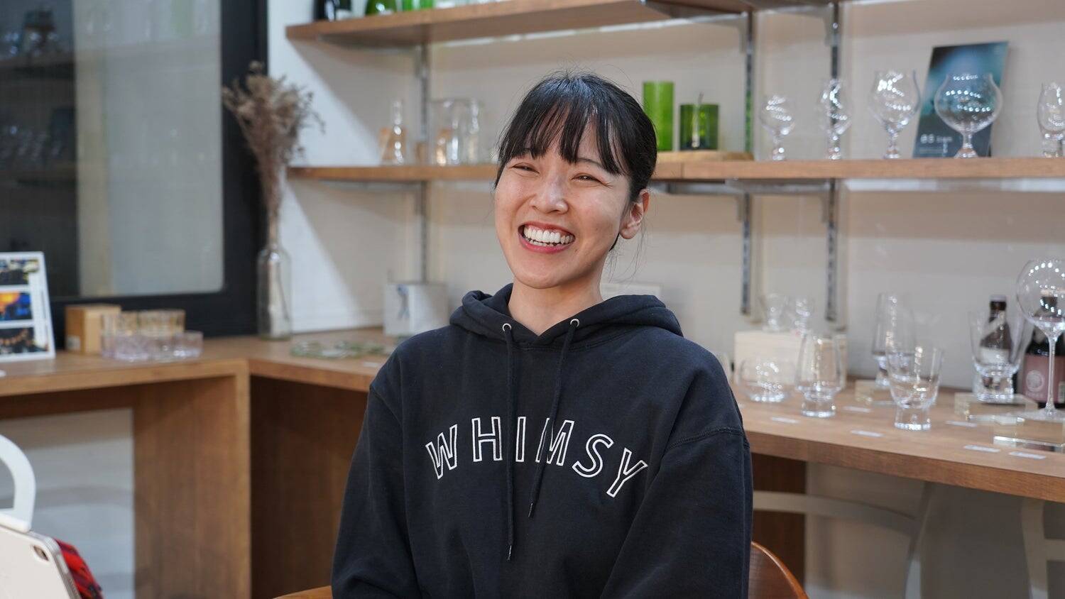 「グラスで人生をおもしろくする」創業からまもなく100年を迎える問屋がたどり着いた“トリプリング”という新しい嗜み方