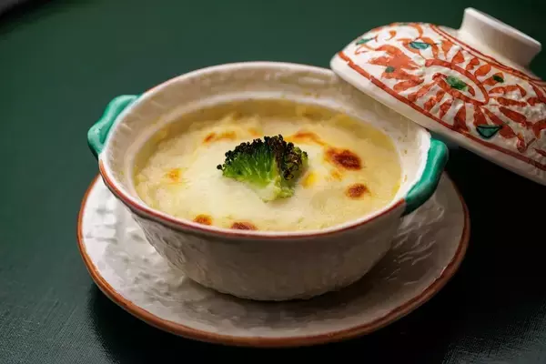「和洋中問わず、発想次第で料理の幅が広がる。「万能すりみパウダー」の可能性」の画像