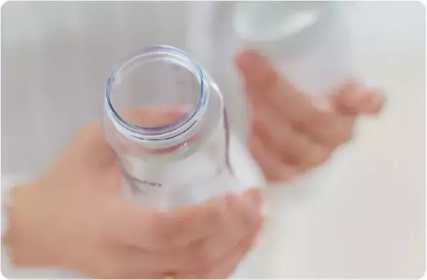 「びん底にたまるミルクまで早く、きれいに、確実に。ーバイヤーの開発への想いを綴るー」の画像