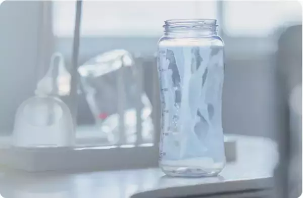 「びん底にたまるミルクまで早く、きれいに、確実に。ーバイヤーの開発への想いを綴るー」の画像